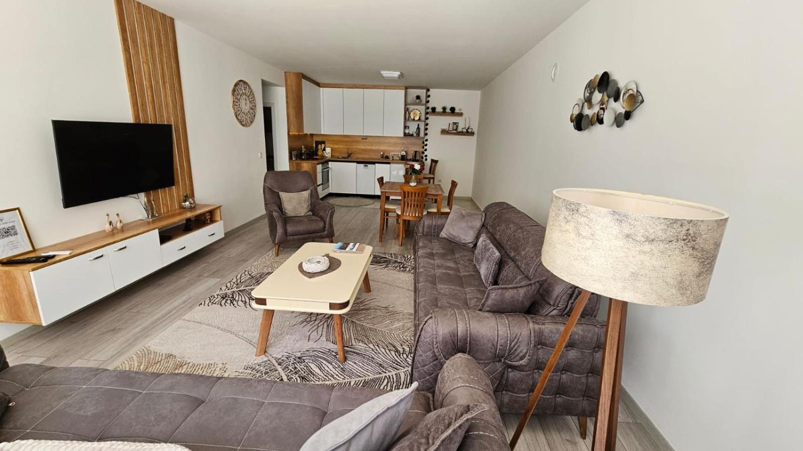 Value Living Apartment Феризово Екстериор снимка