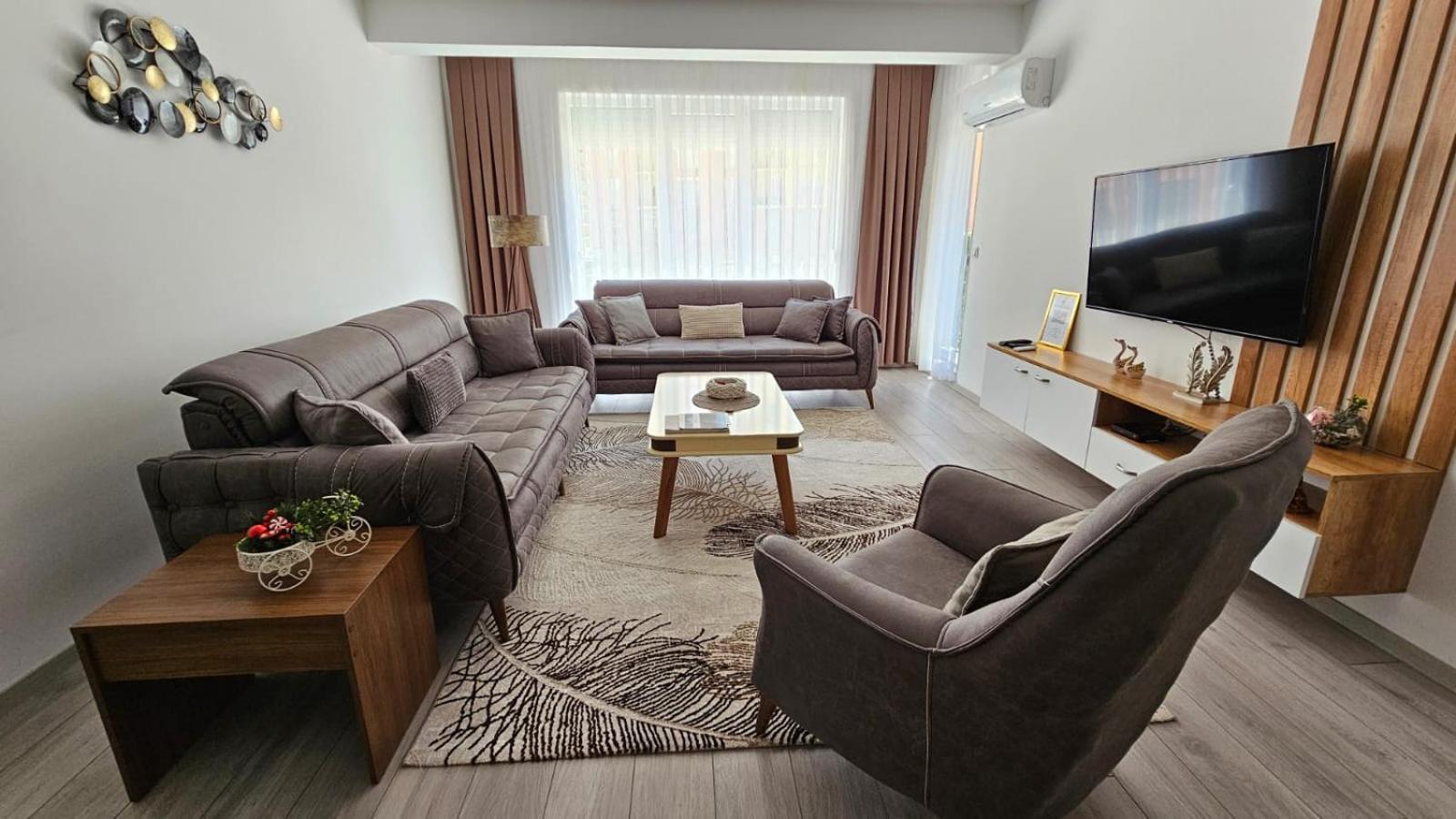 Value Living Apartment Феризово Екстериор снимка