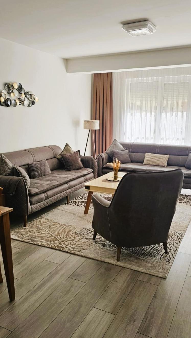 Value Living Apartment Феризово Екстериор снимка